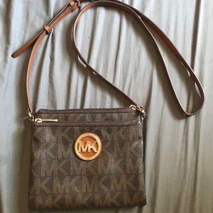 Authentic Michael kors cross body purse